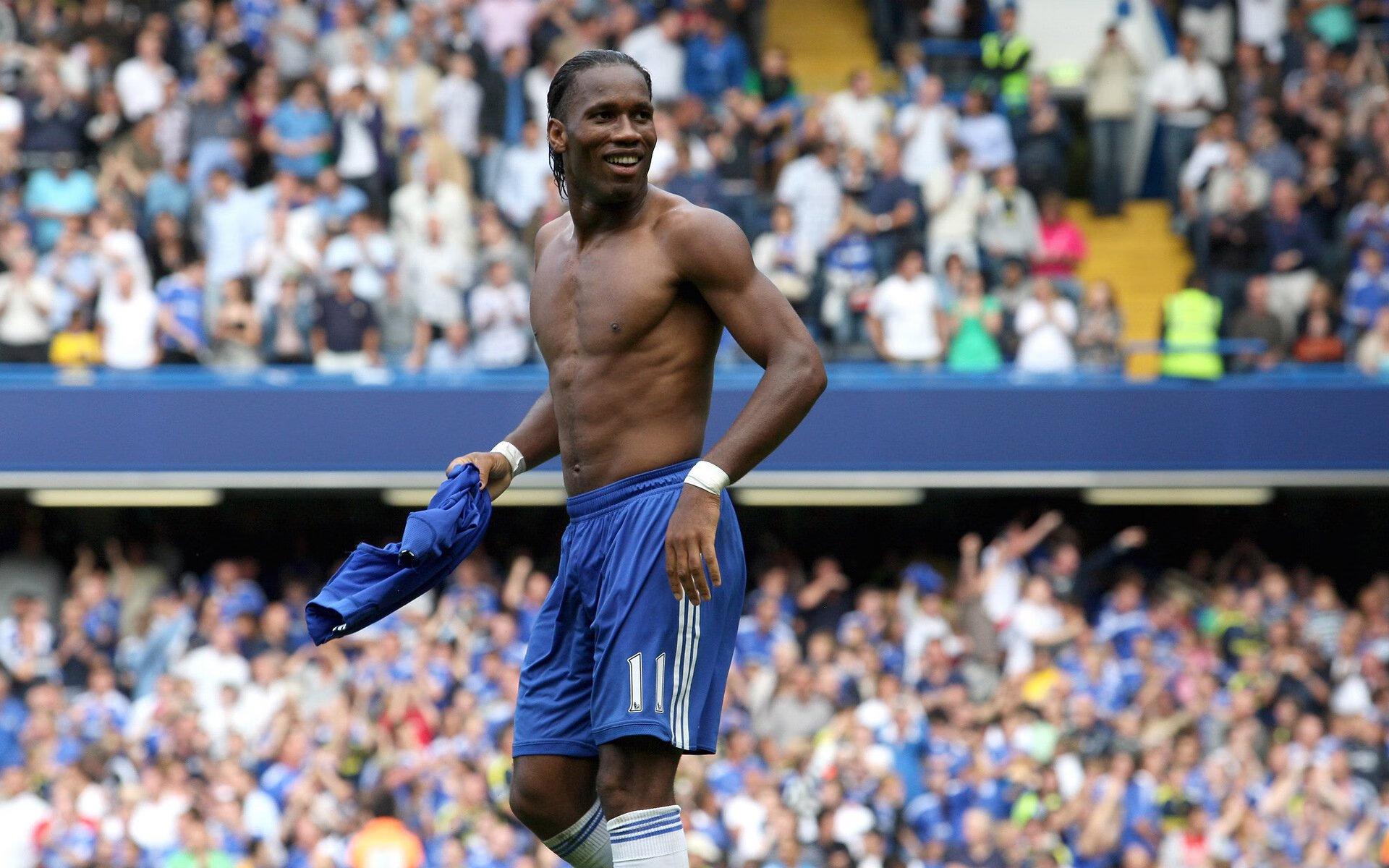 菲尔普斯再创泳坛传奇，23枚奥运金牌成永恒丰碑