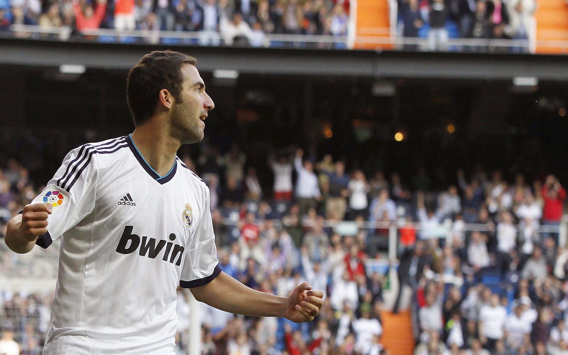 史诗级对决!抢七大战惊心动魄,新生代球员逆袭夺冠